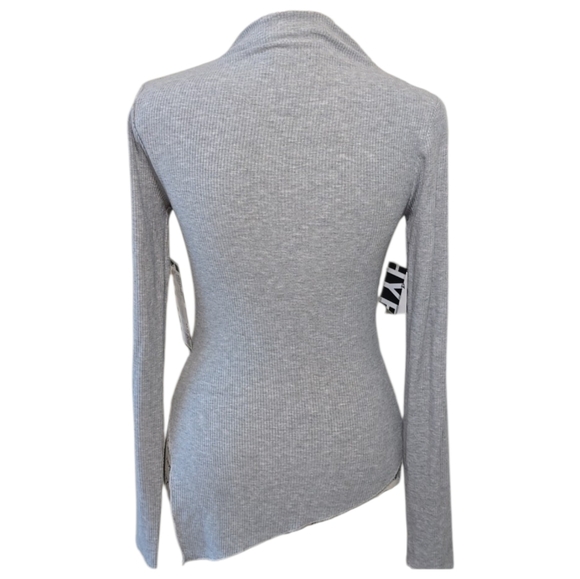 Hyfve Gray Ribbed Mock Neck Long Sleeve Top Size S Asymmetrical Hem NWT - Picture 5 of 7